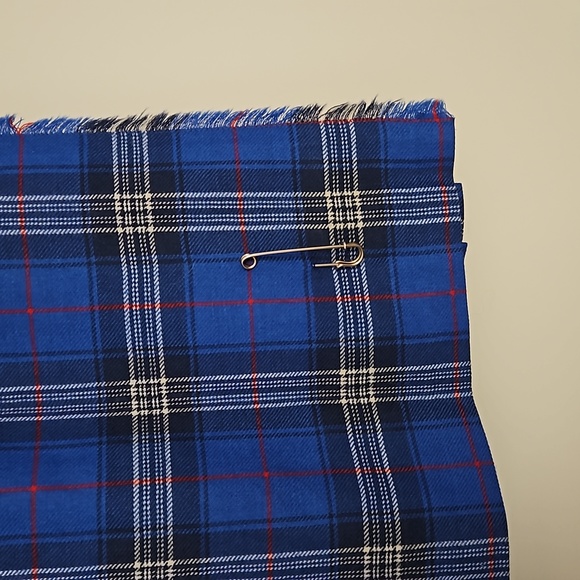 Blue plaid pleated skirt kilt pin accent adjustable sz. 12 wool custom made - Picture 3 of 12